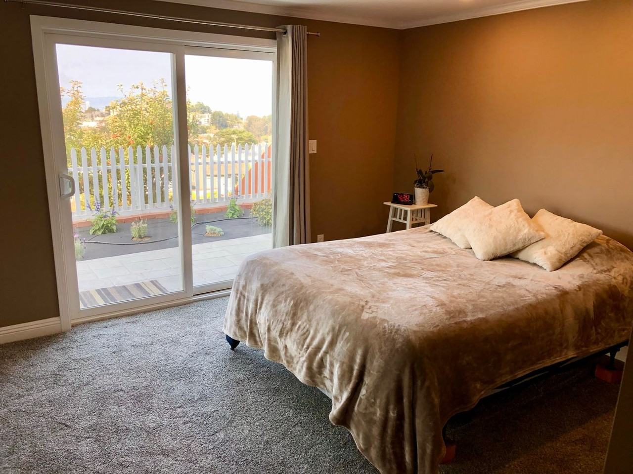 730 Myra Way - Photo 3 of 35