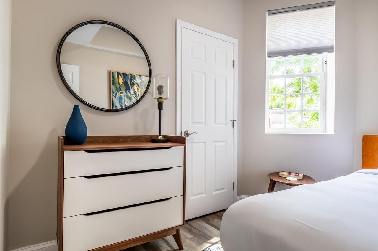 701 E St Se #1011208P - Photo 6 of 11