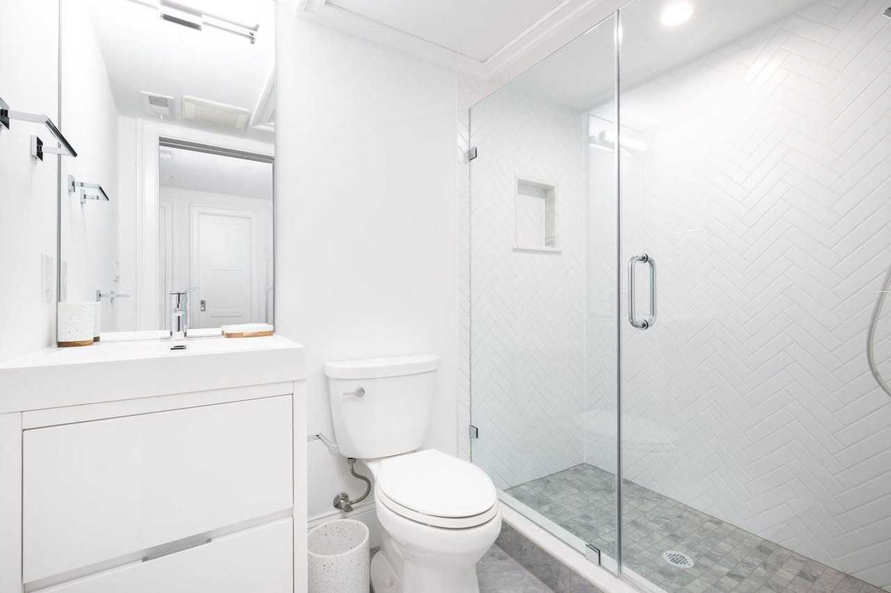 1744 Corcoran St Nw #1011212P - Photo 6 of 7