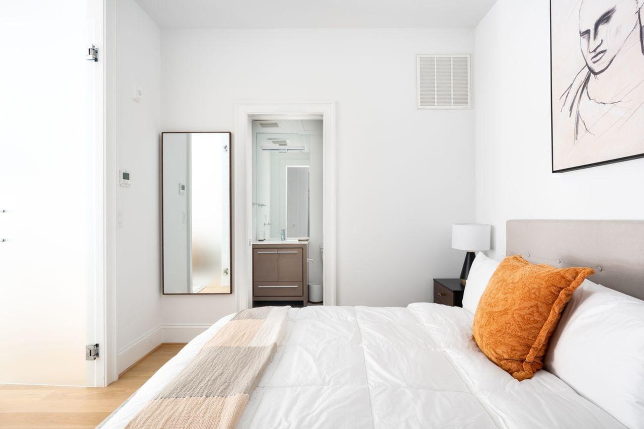 1735 Q St Nw #1011211P - Photo 7 of 9