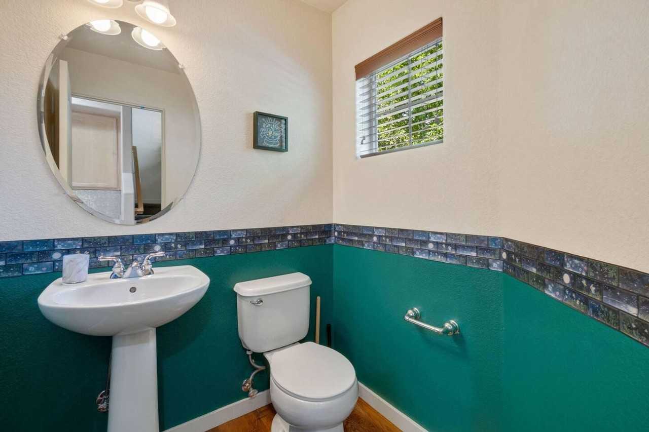 2919 Emporia Ct #1013147P - Photo 6 of 10