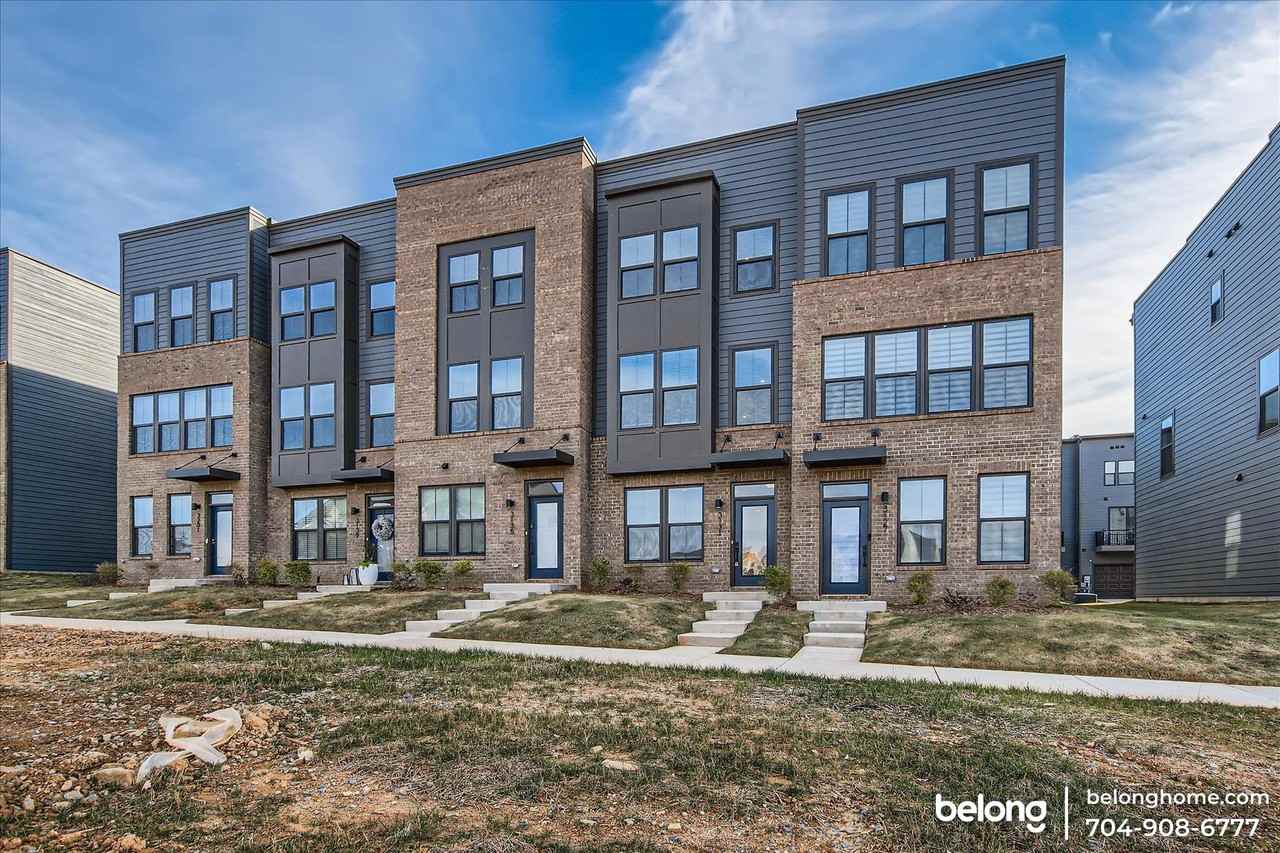 3131 Coquina Ln - Photo 2 of 27