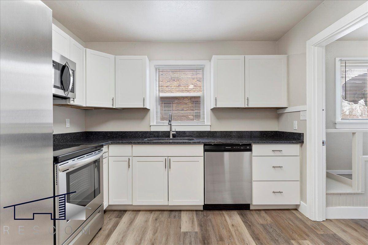 2705 Polk Ave - Photo 3 of 25