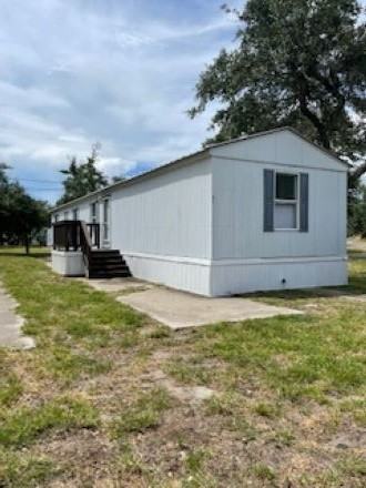 1800 N Live Oak St #NA - Photo 6 of 7