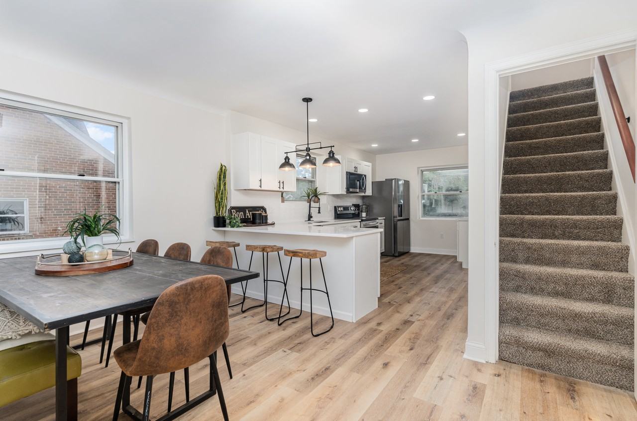 3245 Koenig Ave #0 - Photo 5 of 20
