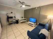 402 S Holly St #H - Photo 2 of 10