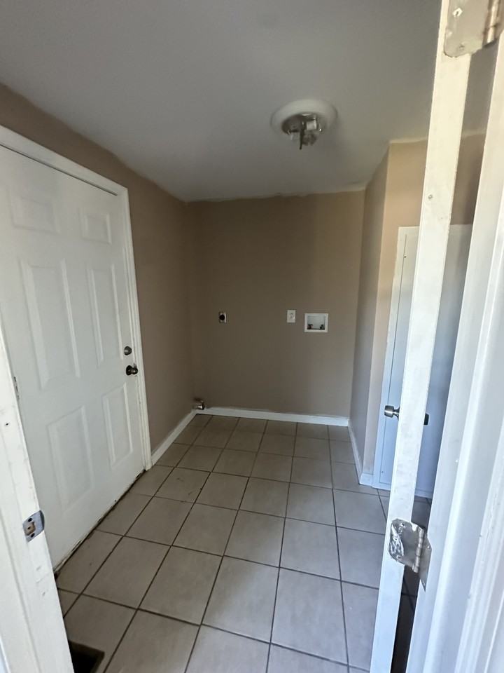 2928 Humphrey Bridge Rd #NA - Photo 2 of 15