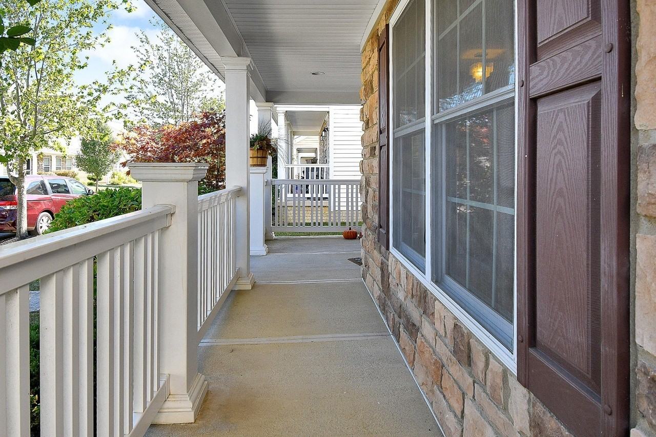9275 Polaris Green Dr #NA - Photo 2 of 17