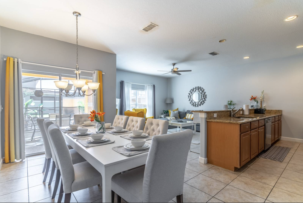 3083 Beach Palm Ave - Photo 3 of 21