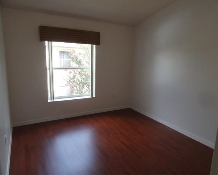 Sun Lake Ct #B - Photo 5 of 20