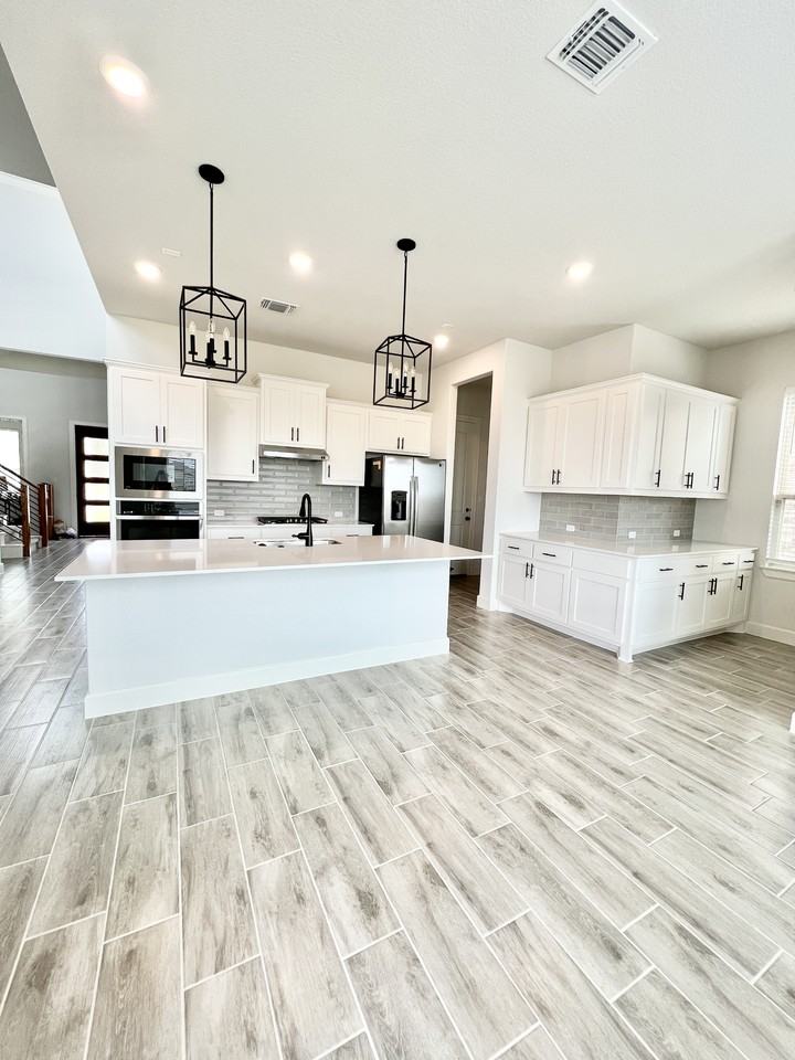 6904 Empresa Dr #NA - Photo 4 of 38