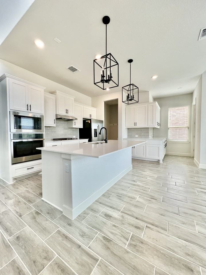 6904 Empresa Dr #NA - Photo 5 of 38
