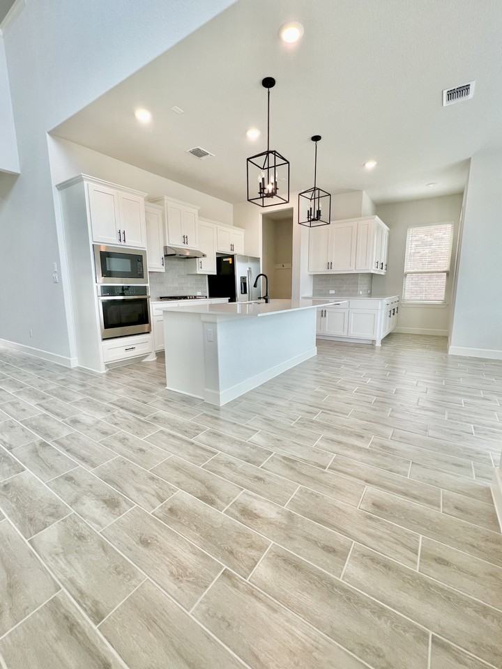 6904 Empresa Dr #NA - Photo 6 of 38