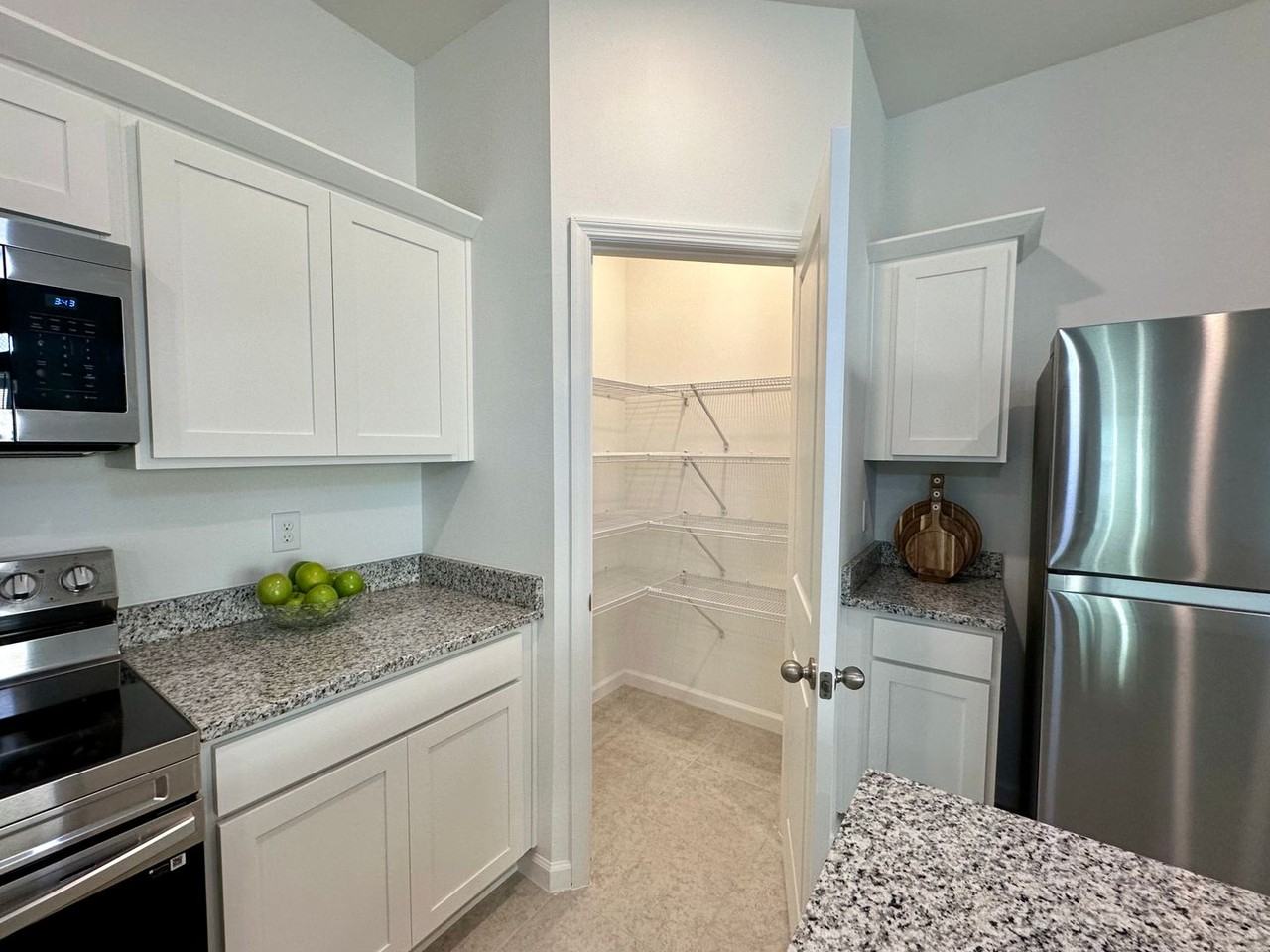 487 Hennepin Loop - Photo 7 of 50