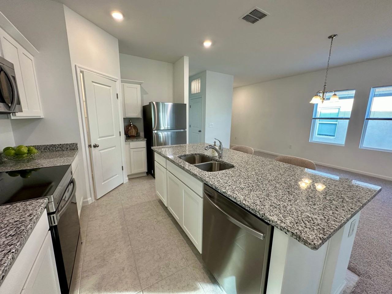 487 Hennepin Loop - Photo 5 of 50