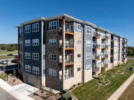 featured image of 143 N Wildwood St