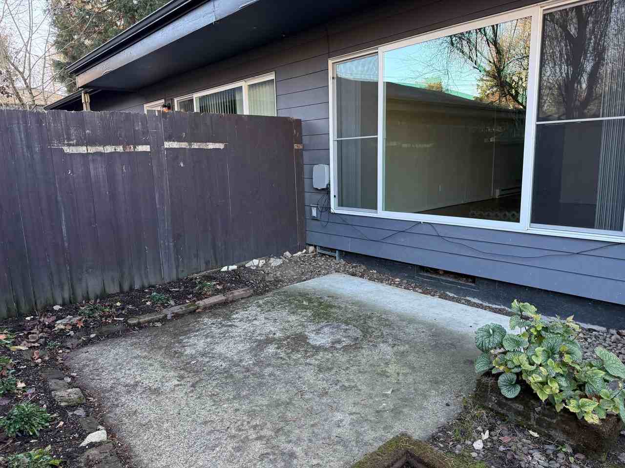 4624 Se 29th Ave - Photo 4 of 11
