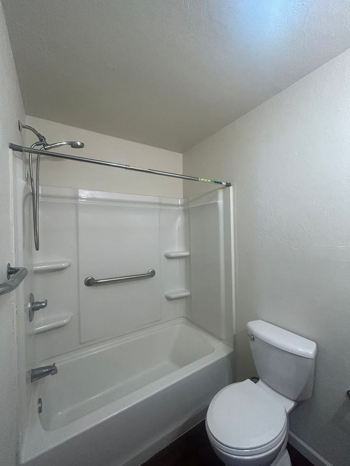 Fowler Apartments (Switzer Building 1) - Photo 6 of 9