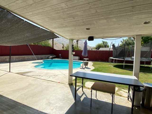 240 Green Oaks Dr - Photo 3 of 6