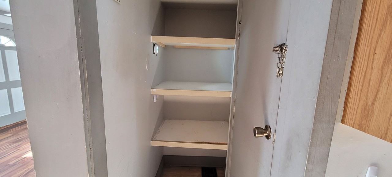 711 12th Street Northwest - Photo 3 of 9