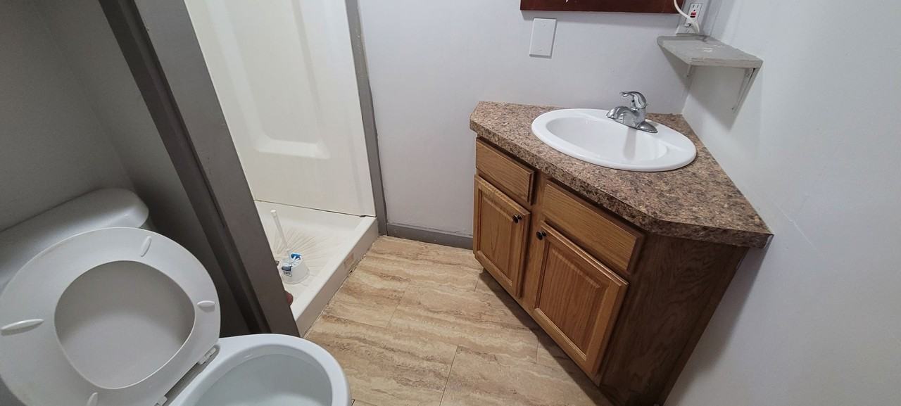 711 12th Street Northwest - Photo 7 of 9