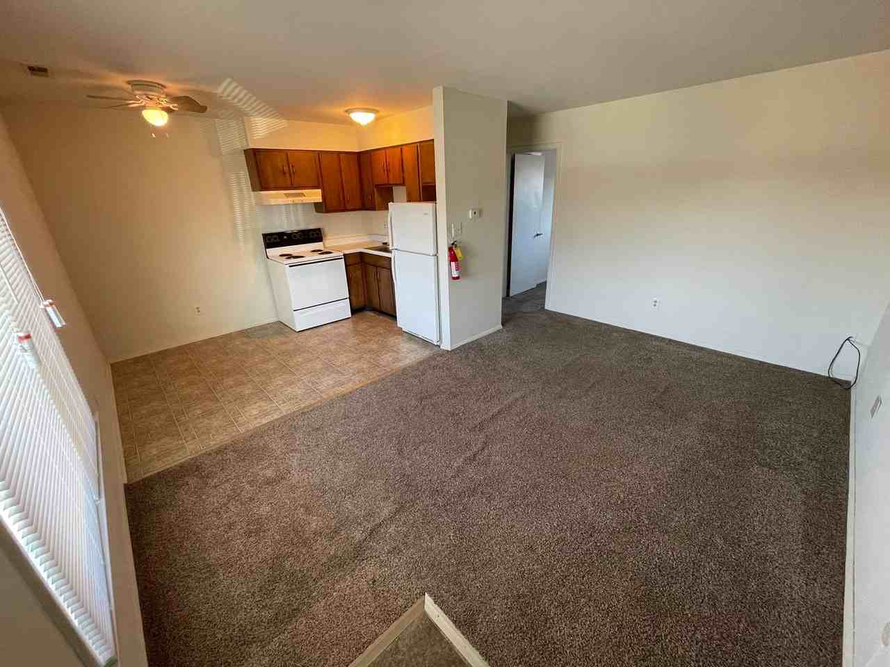 Parkway Apartments - Photo 2 of 39