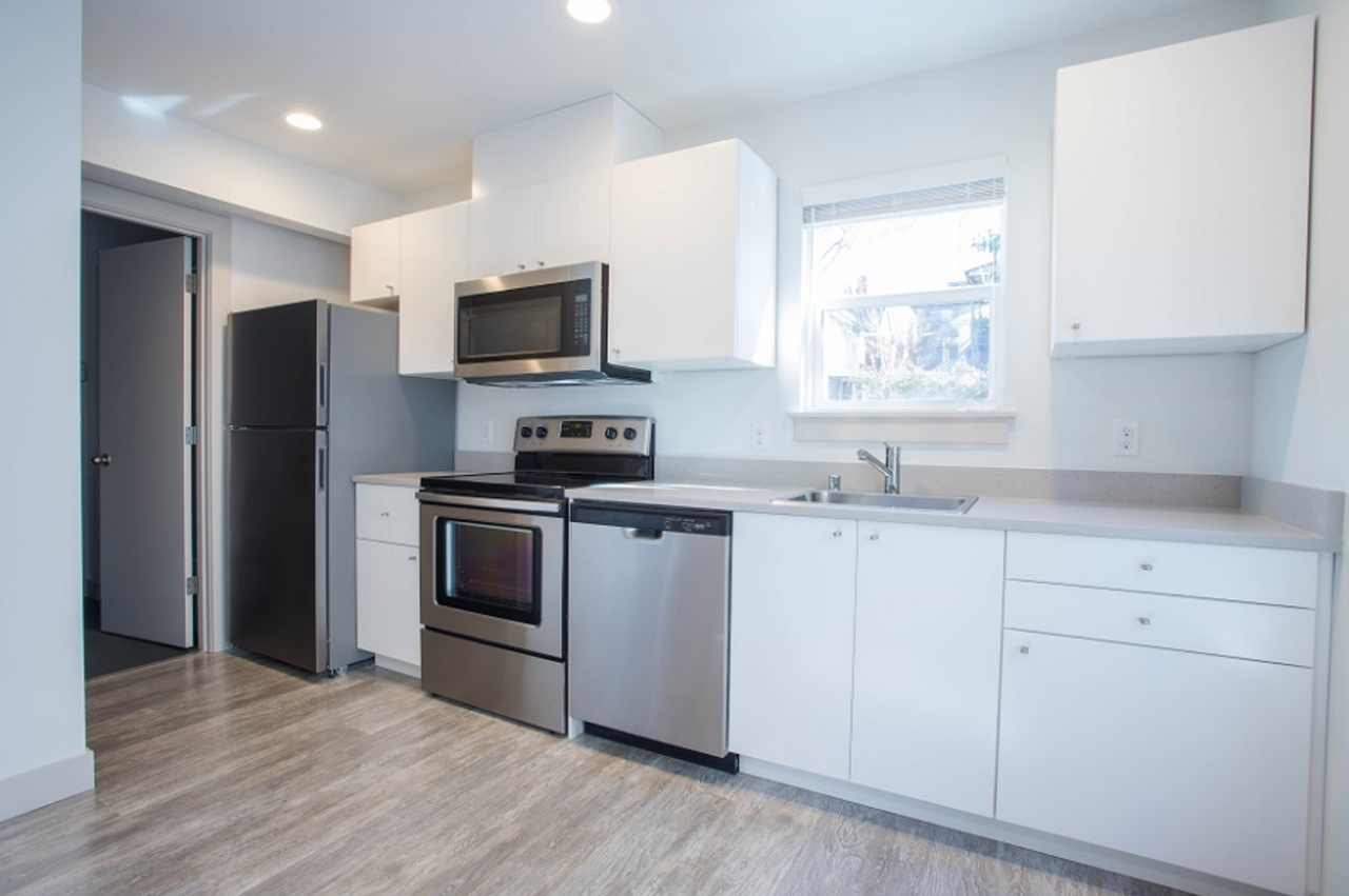 164 15th Ave - Photo 5 of 9