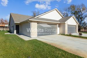 featured image of 4512 4512 - 4514 N. Sandplum