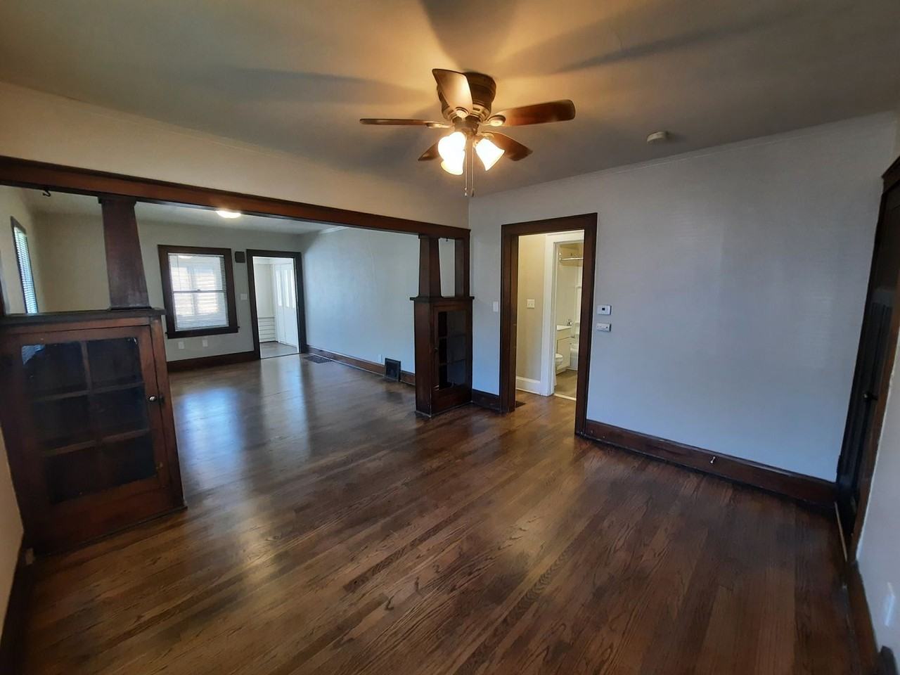 2726 Des Moines St - Photo 7 of 33