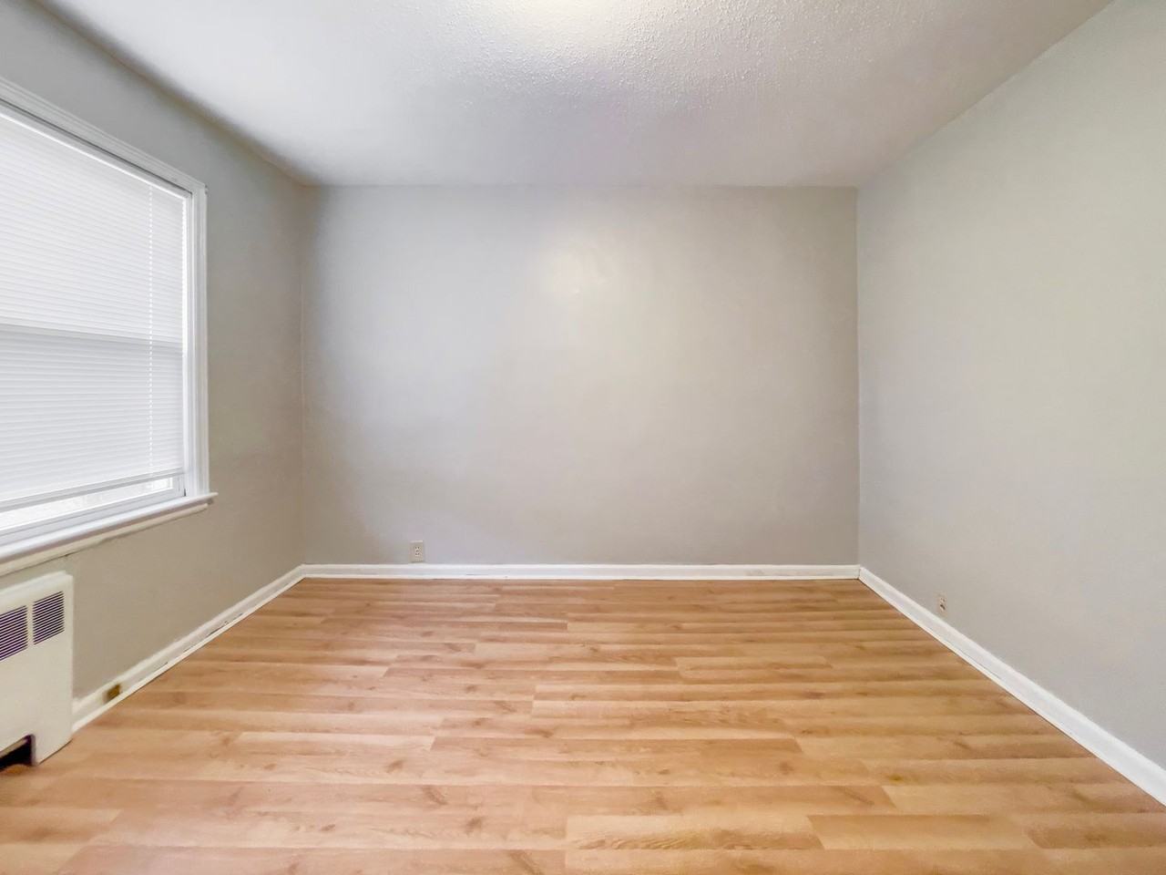 1518 West Main Street #4 - Photo 6 of 10