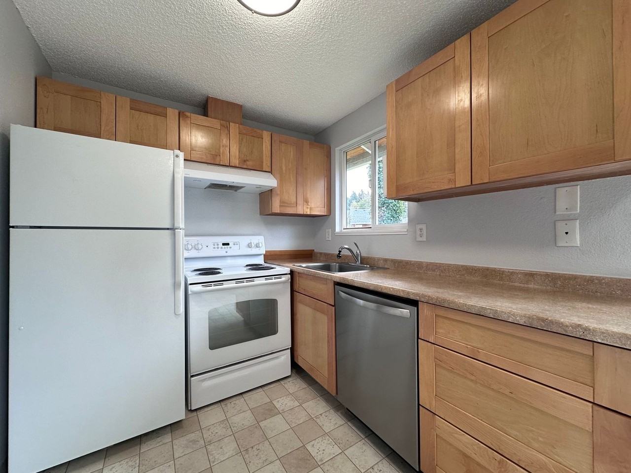 1303 Ne 238th Dr - Photo 7 of 13