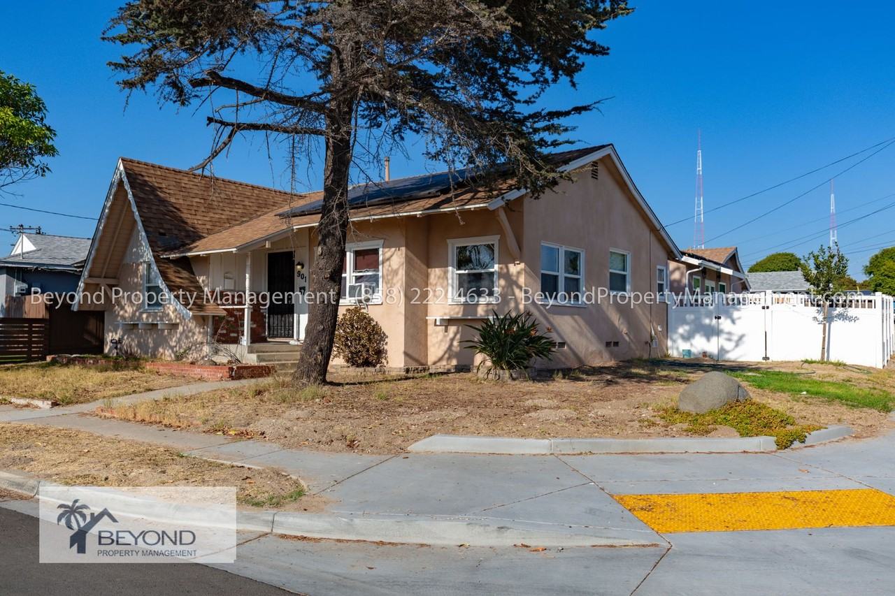 901 57th St - Photo 3 of 19