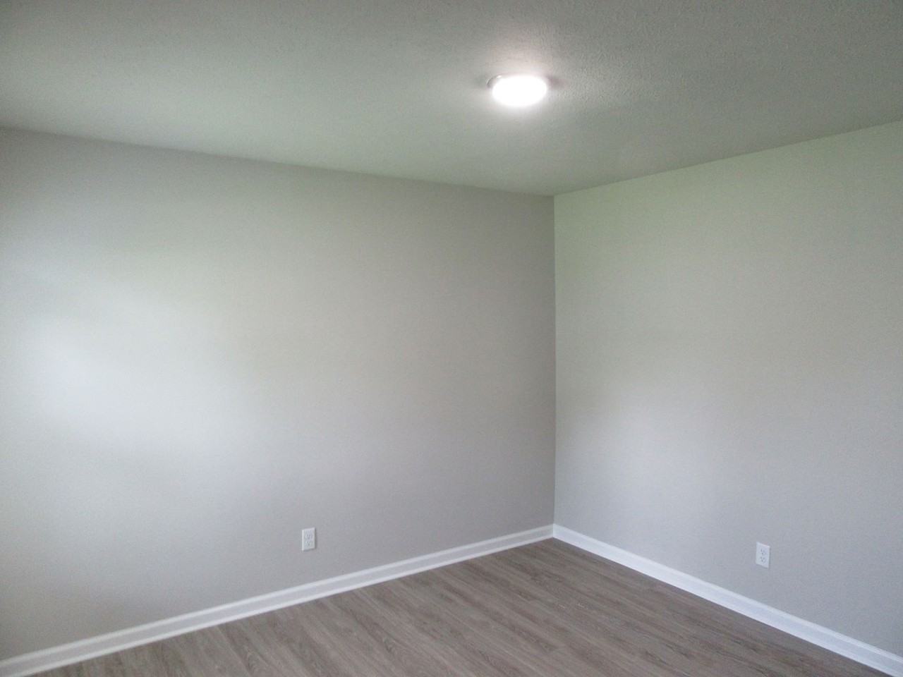 1302 Grace Ave Apt C - Photo 7 of 12