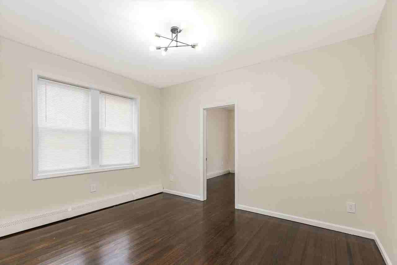 The Regis West Orange - Photo 7 of 18