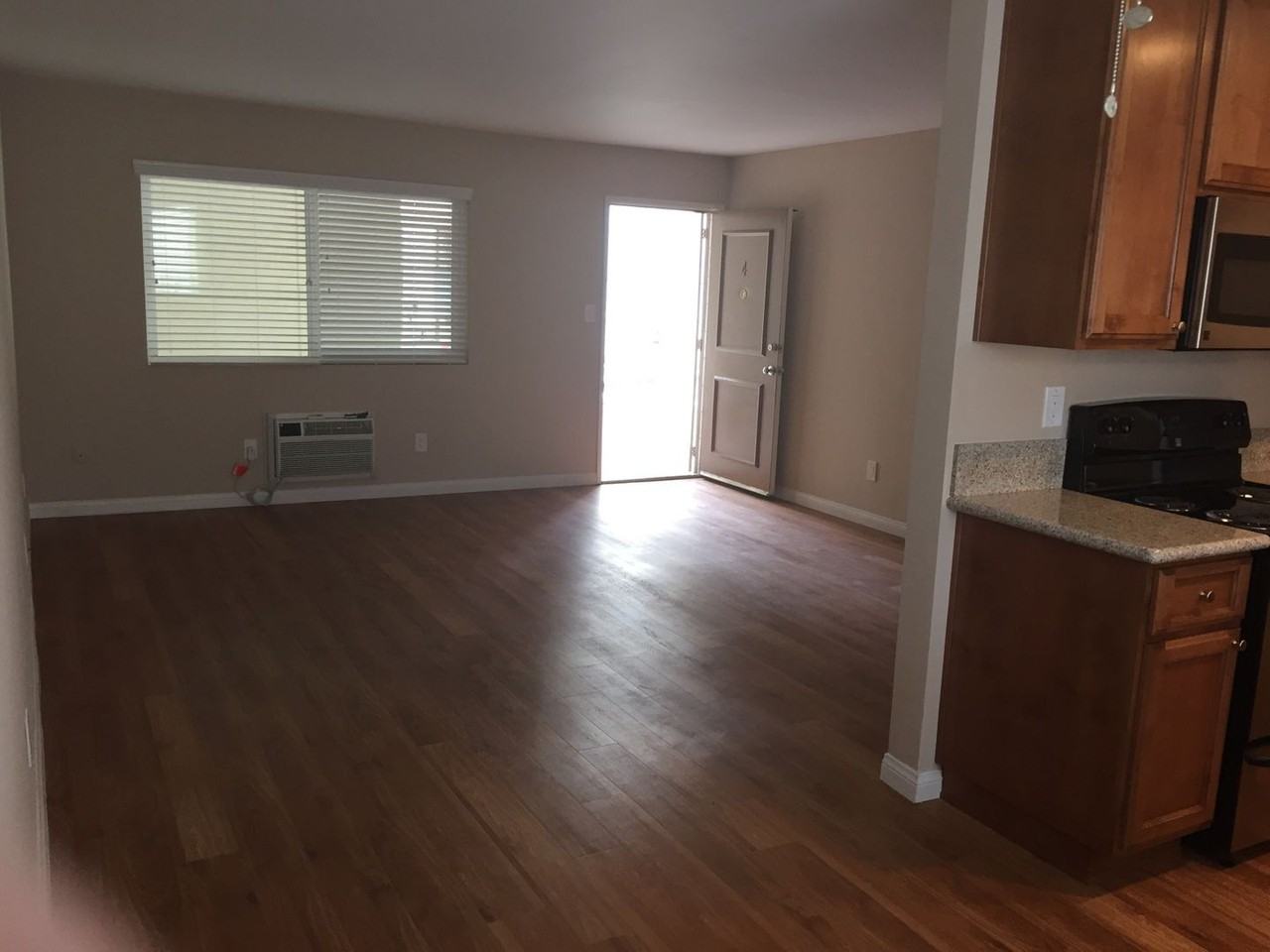 4555 51st Street - Photo 4 of 15