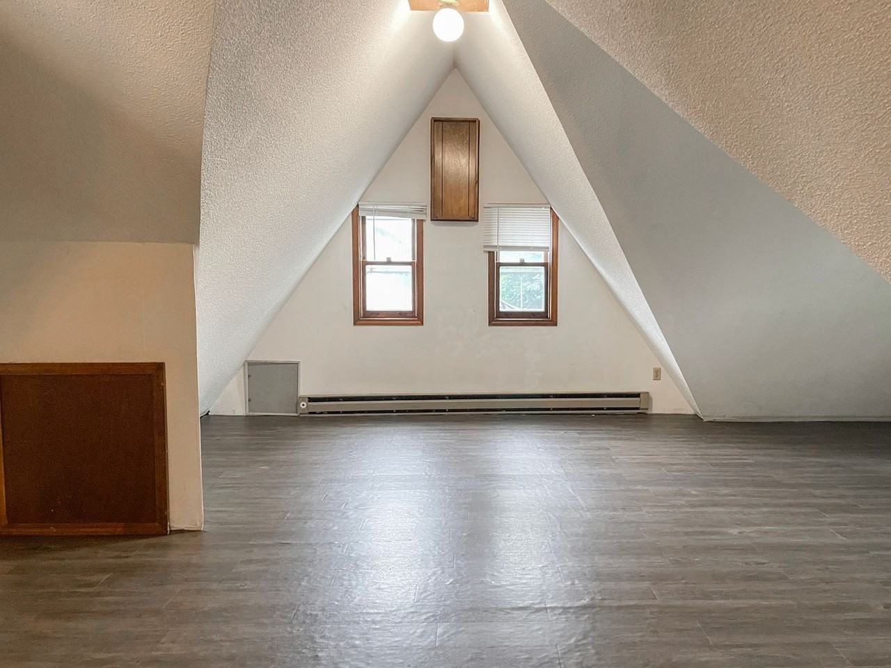 712 W University Ave - Photo 4 of 45