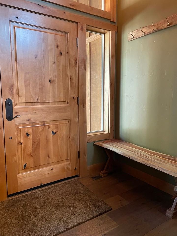 1290 Heather Lake Rd - Photo 2 of 20