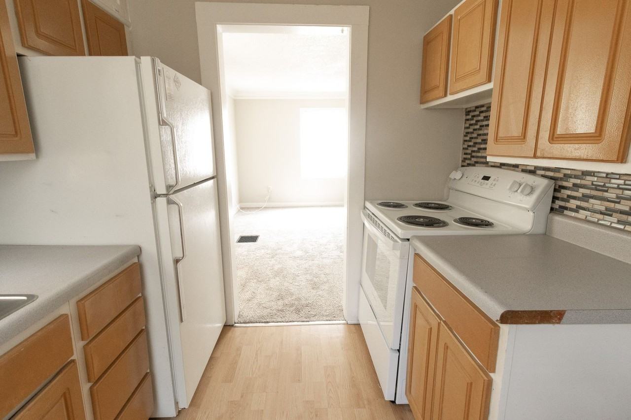 207 Waugh St - Photo 4 of 22