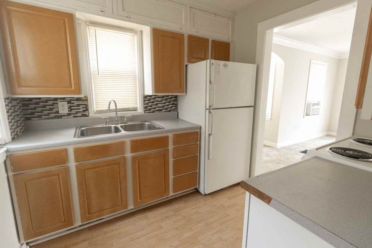 207 Waugh St - Photo 5 of 22