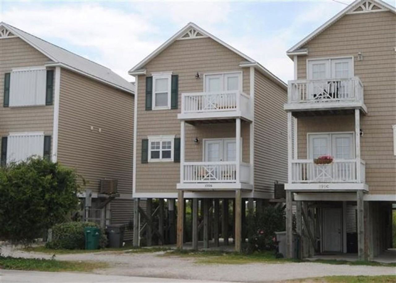 399 N New River Dr #C - Photo 2 of 25