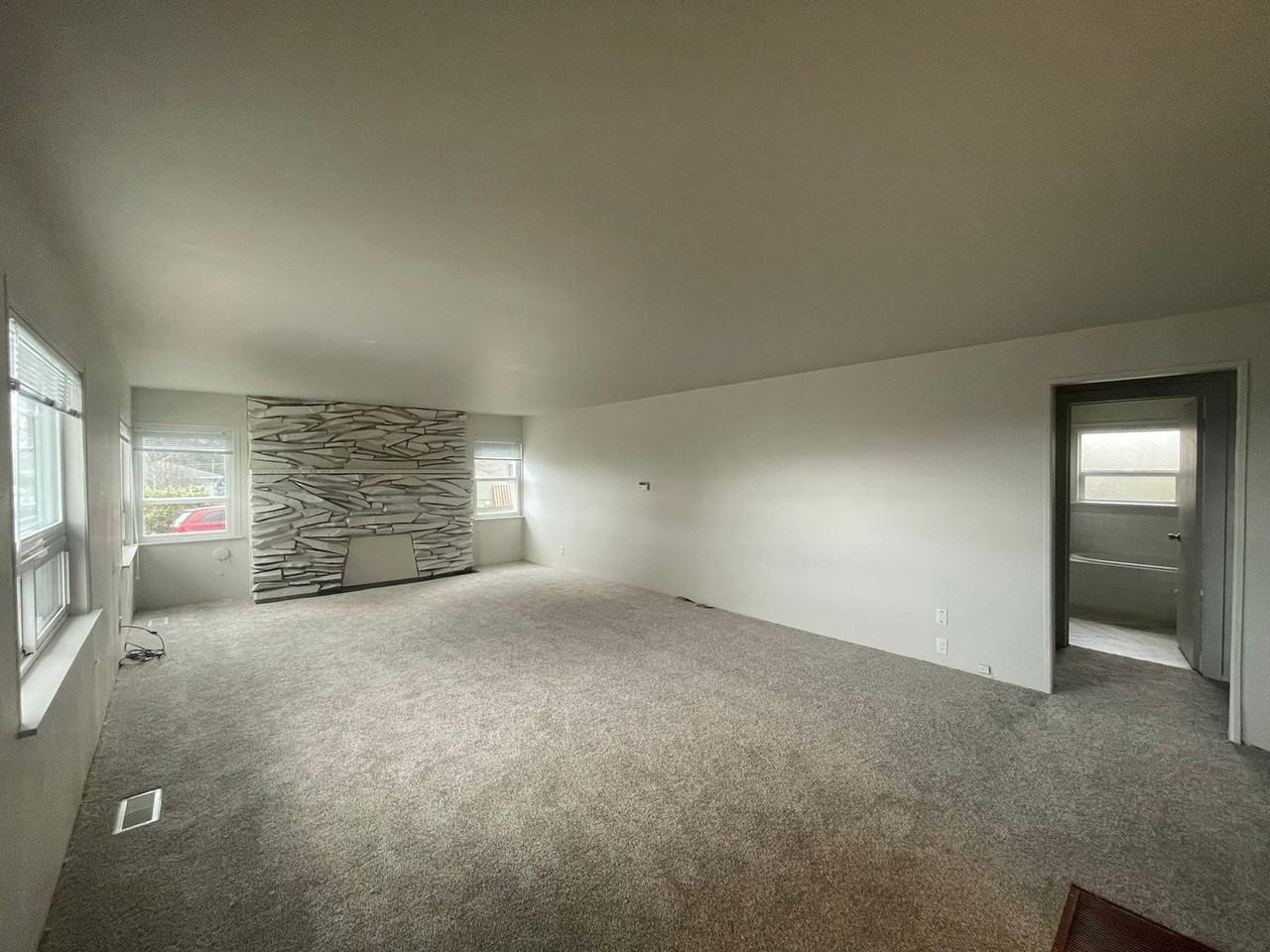 1221 S 101st St - Photo 2 of 11