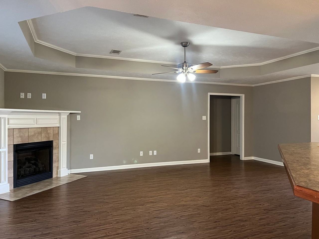 2408 Lancashire Ln - Photo 2 of 18