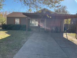 featured image of 604 Foster Pl