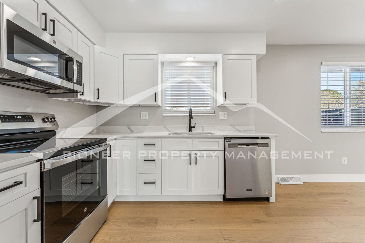 16299 W 13th Pl - Photo 5 of 17