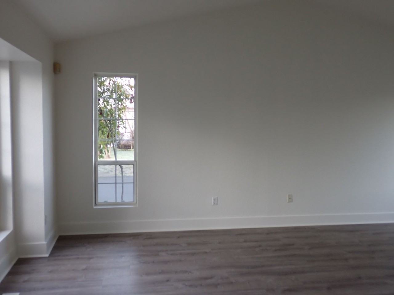 4002 219th St E - Photo 2 of 23
