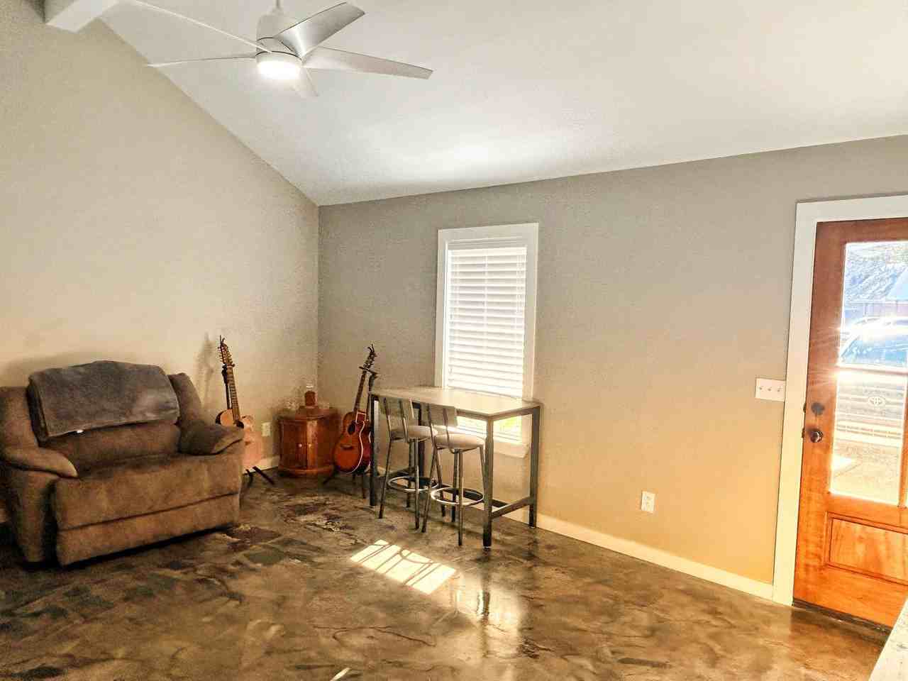 205 Cotton Creek Cv - Photo 3 of 10