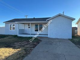 featured image of 205 E Tierra Blanca Rd