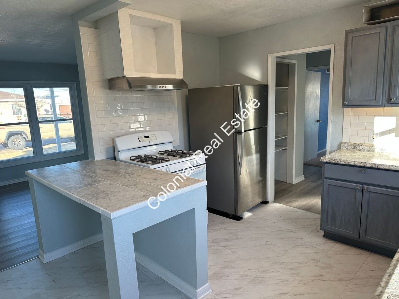 205 E Tierra Blanca Rd - Photo 6 of 14