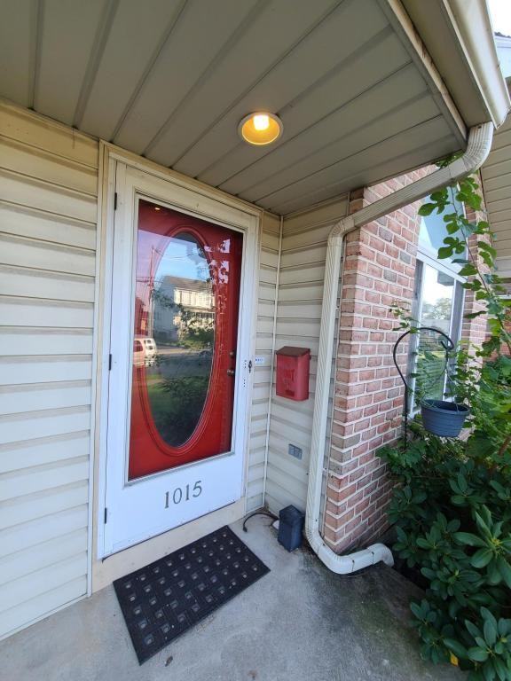 1015 N Kearney St - Photo 2 of 18