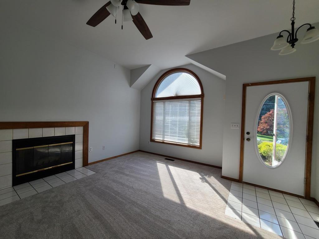 1015 N Kearney St - Photo 3 of 18